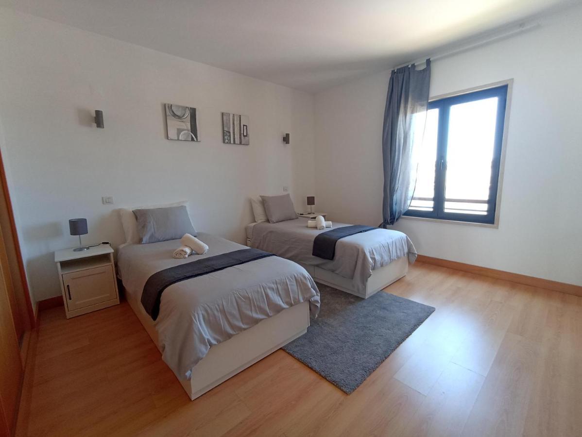 Modern Marina Apartment Лагуш Экстерьер фото